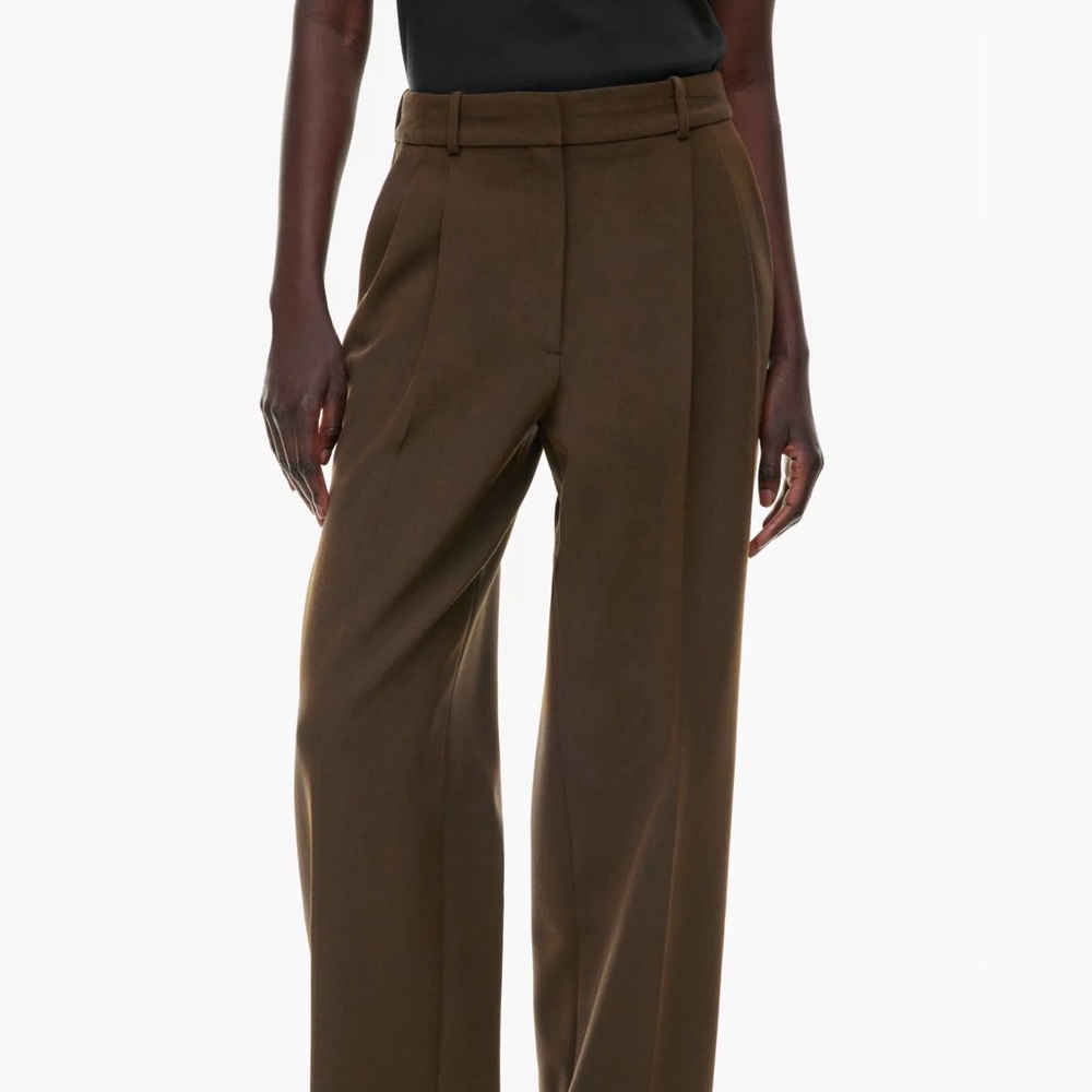 Aritzia Babaton Pleated Pant